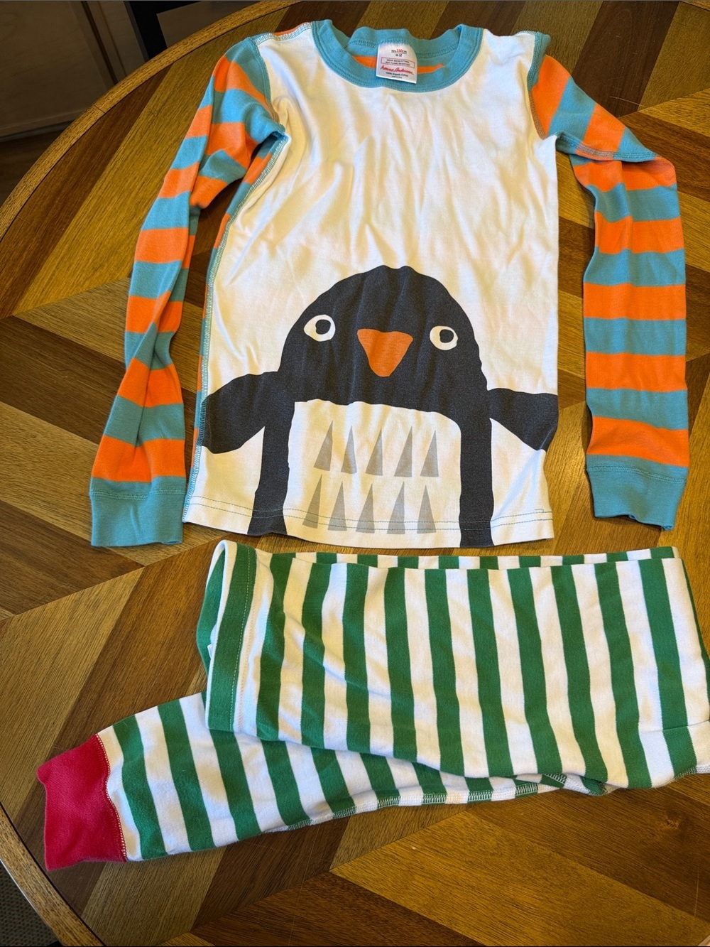 Hanna Andersson mixed  Penguin Stripe Pajama Set - flaw